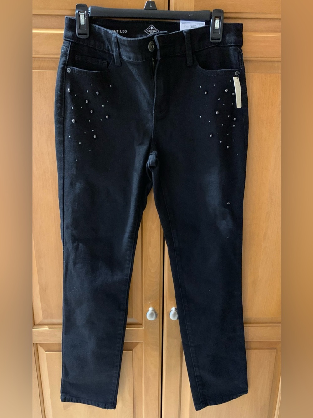NWT St John’s Bay Black Women's Straight Leg MidRise Denim Jeans Size 4
